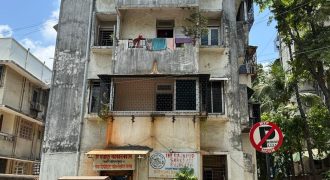 Flat for sale in khar