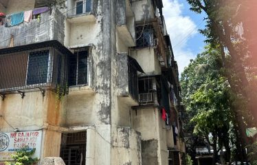 Flat for sale in khar